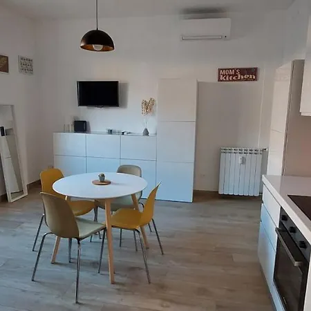 Alba Roma Holiday Home-3